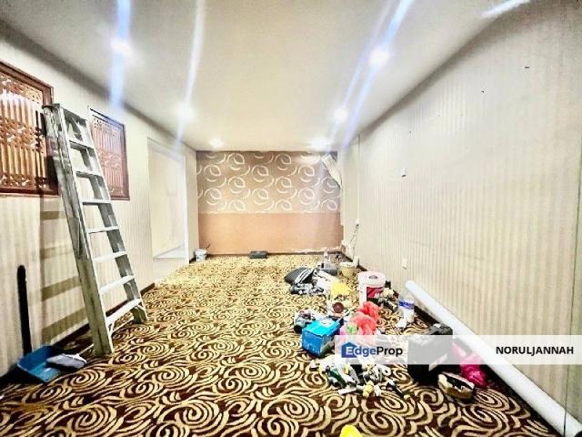 Shop for rent in Petaling, Alam Impian