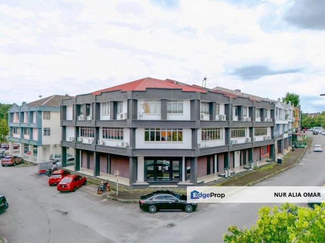 Shop for sale in Petaling, Alam Impian