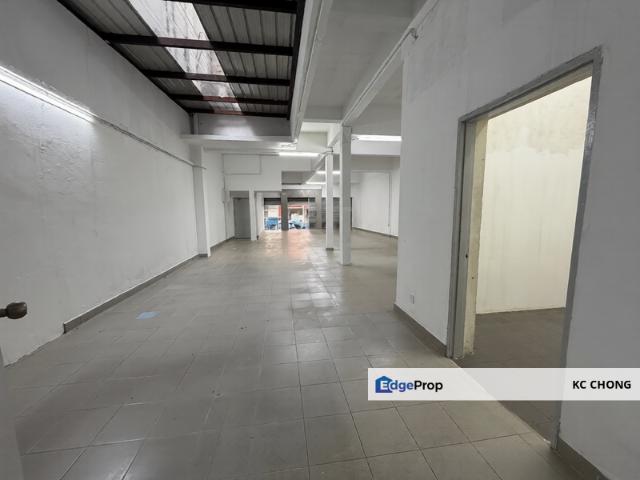 Shop for rent in Petaling, Damansara Damai