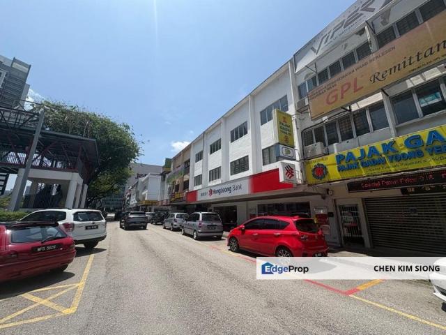 Shop for rent in Petaling, Damansara Damai