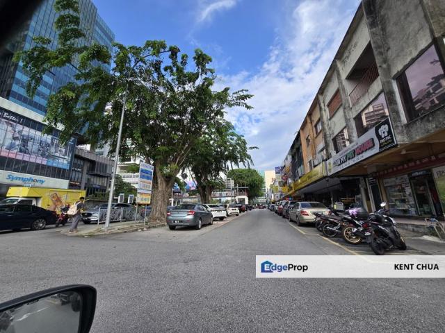 Shop for rent in Petaling, Damansara Damai