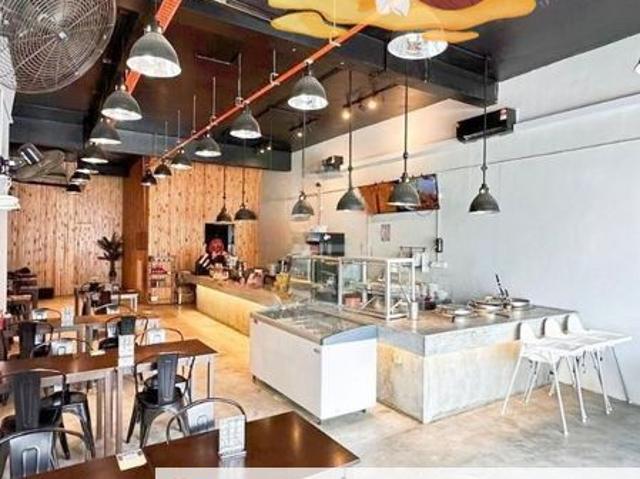 Shop for rent in Petaling, Damansara Damai