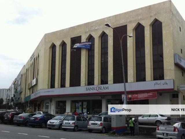 Shop for rent in Petaling, Damansara Damai