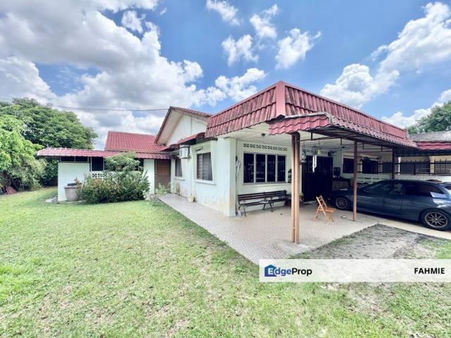 House for sale in Petaling, Damansara Damai