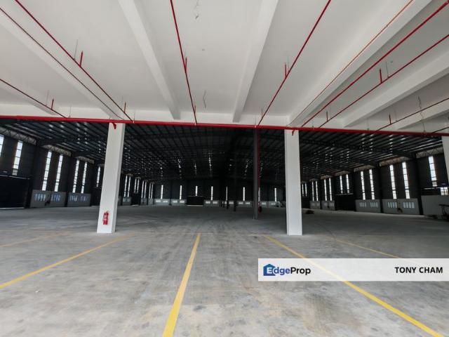 Warehouse for rent in Seksyen 15, Shah Alam