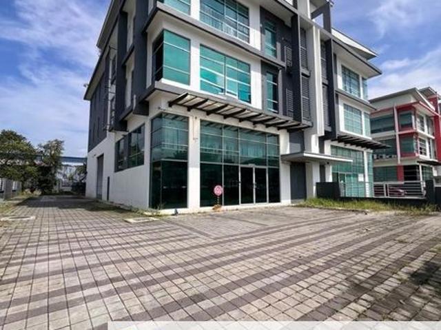 Warehouse for rent in Petaling, Alam Impian