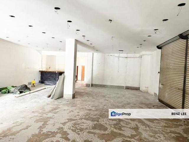 Shop for rent in Kajang, Langat