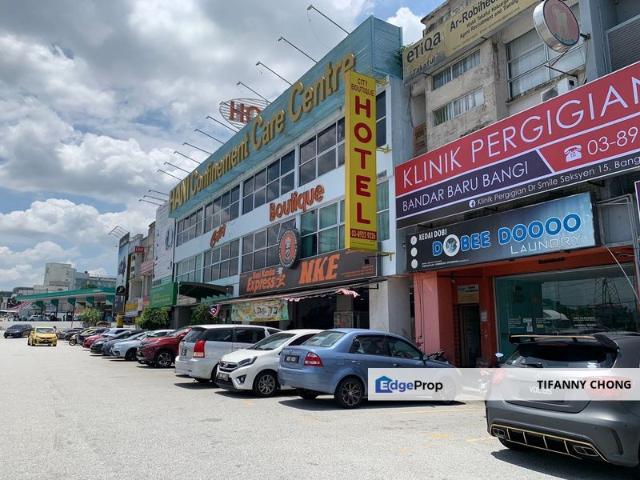 Shop for sale in Kajang, Langat