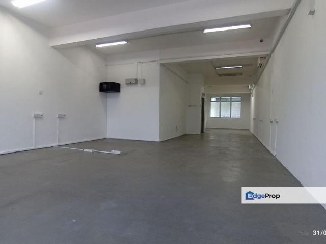 Shop for rent in Kajang, Langat