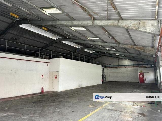 Warehouse for rent in Seksyen 16, Shah Alam