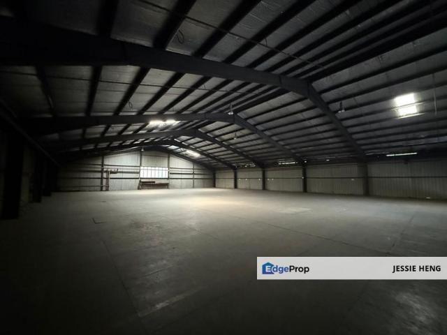 Warehouse for rent in Petaling, Alam Impian