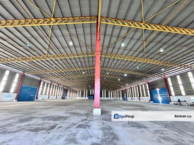 Warehouse for rent in Shah Alam, Petaling