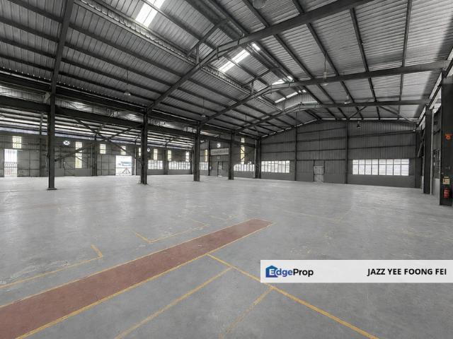 Warehouse for rent in Petaling, Alam Impian
