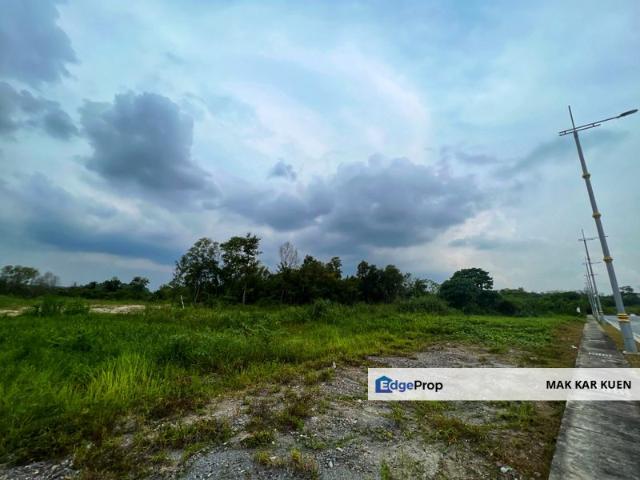 Shop for sale in Petaling, Alam Impian