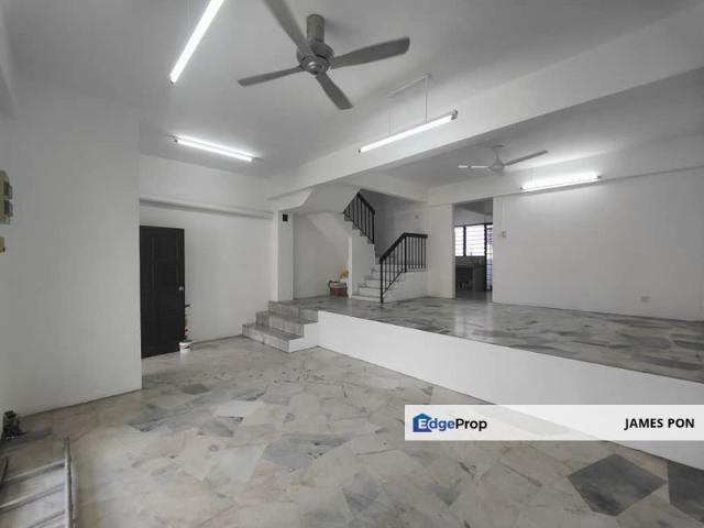 House for sale in Petaling, Damansara Damai