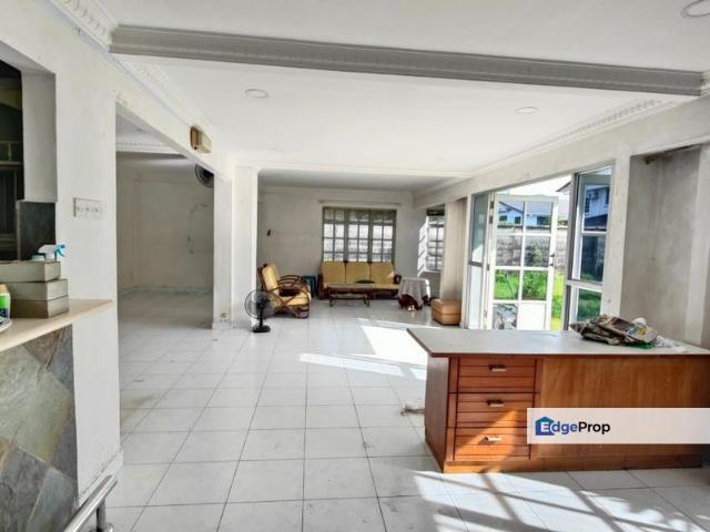 House for sale in Petaling, Damansara Damai