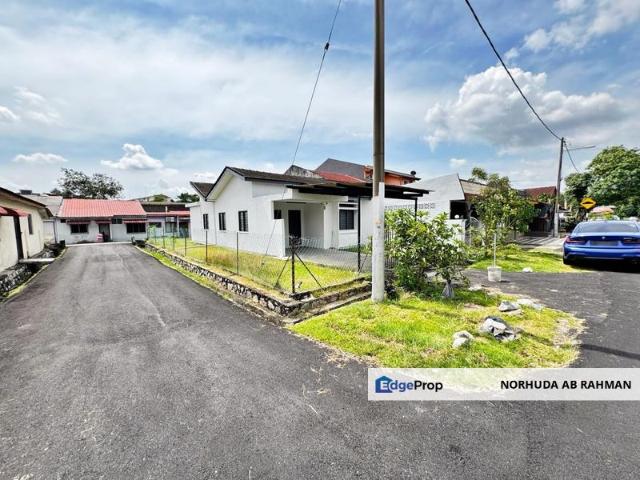 House for sale in Kajang, Langat