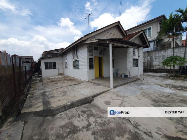 House for sale in Petaling, Damansara Damai