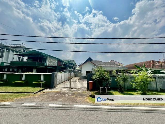 House for sale in Petaling, Damansara Damai