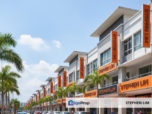 Shop for sale in Petaling, Alam Impian