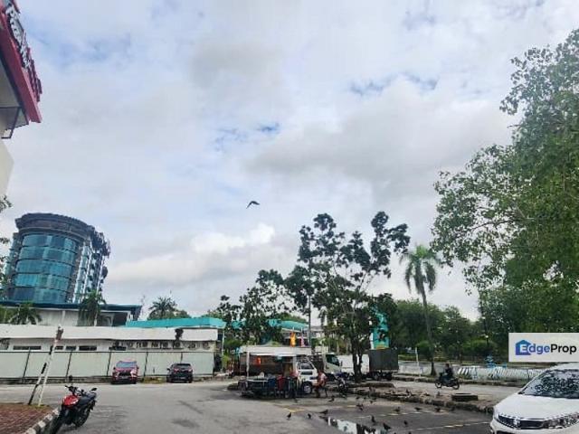 Shop for rent in Petaling, Alam Impian
