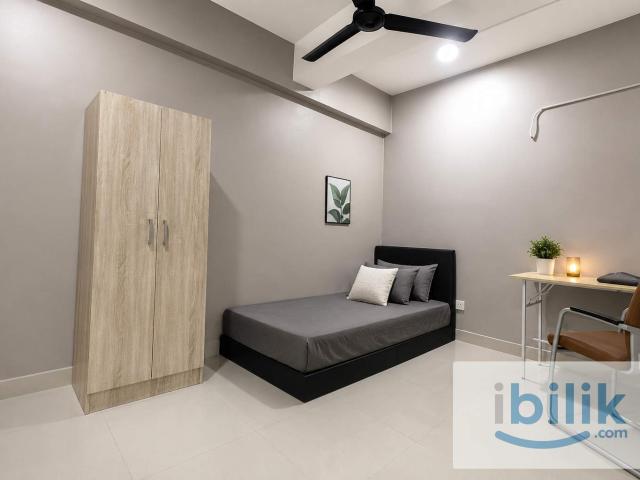 Room for rent in Petaling, Alam Impian