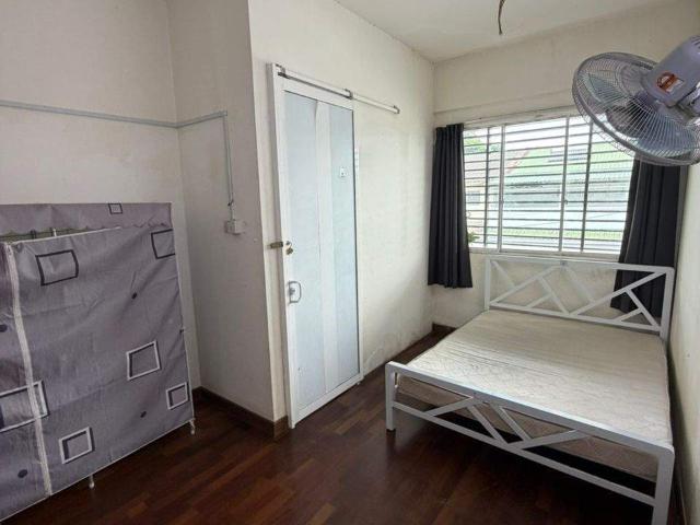 Room for rent in Petaling, Damansara Damai