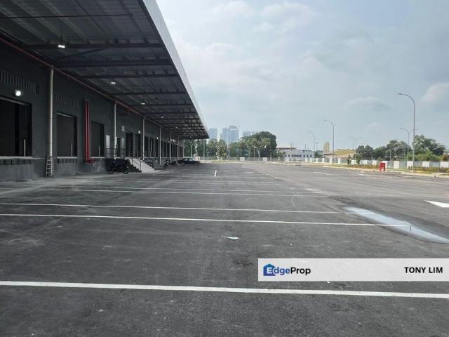 Warehouse for rent in Petaling, Alam Impian