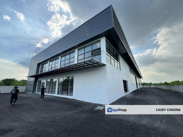 Warehouse for rent in Petaling, Alam Impian
