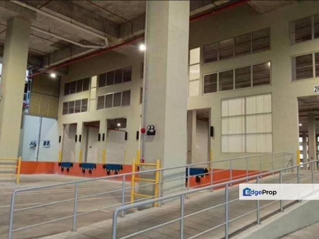 Warehouse for rent in Petaling, Alam Impian