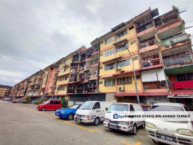 Flat for sale in Alam Impian, Selangor