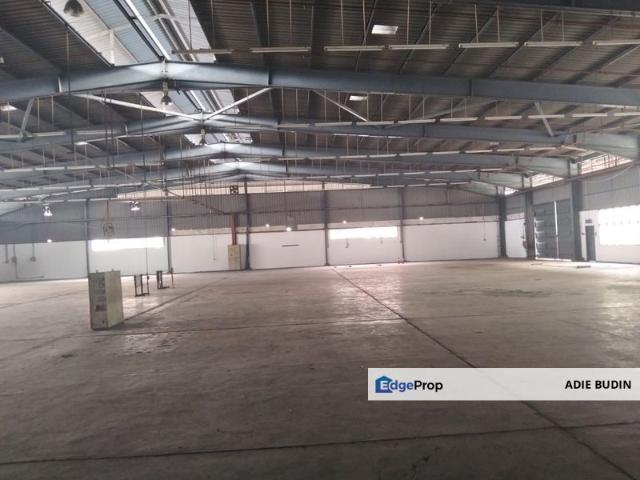 Warehouse for rent in Shah Alam, Petaling