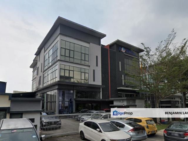 Warehouse for rent in Petaling, Alam Impian