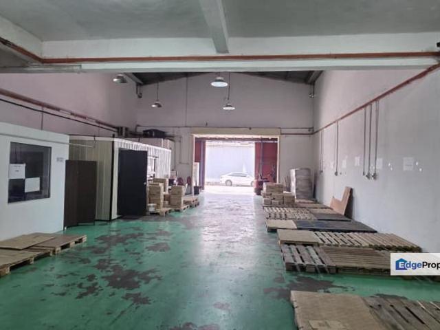 Warehouse for rent in Petaling, Alam Impian