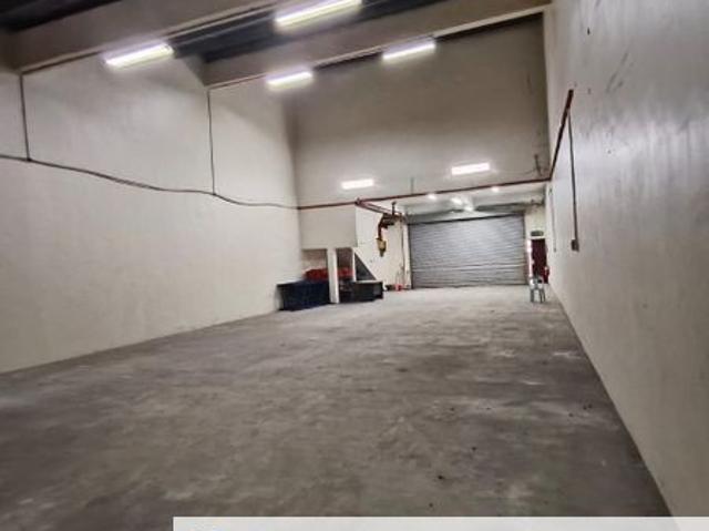 Warehouse for rent in Seksyen 27, Shah Alam