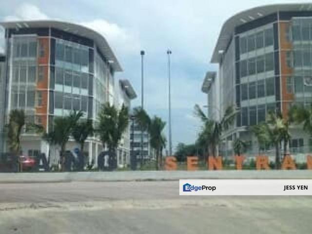 Shop for rent in Kajang, Langat