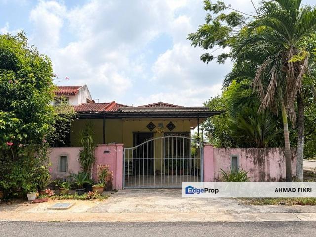 House for sale in Petaling, Alam Impian
