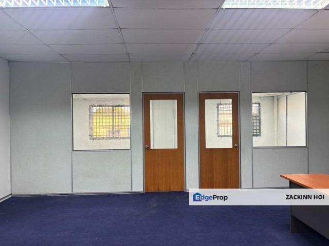 Warehouse for rent in Seksyen 33, Shah Alam