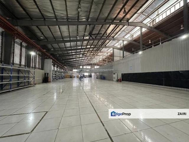 Warehouse for rent in Alam Impian, Selangor