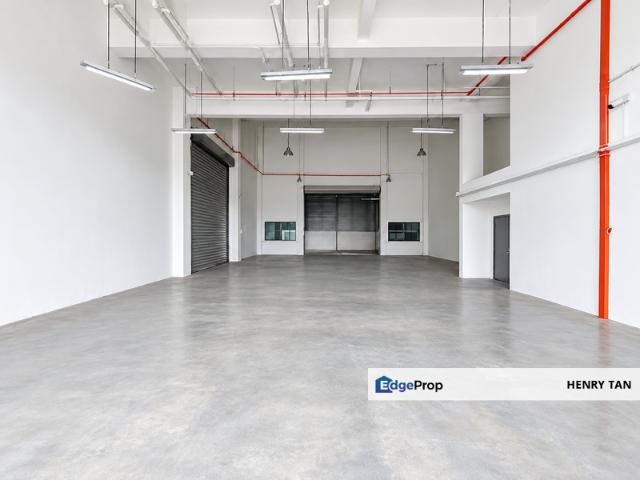 Warehouse for rent in Petaling, Alam Impian