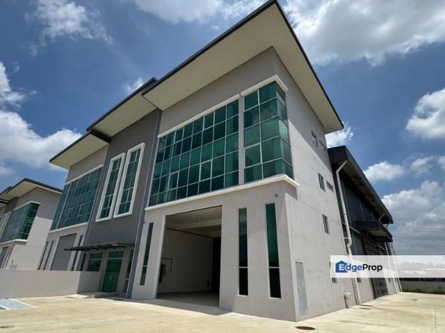 Warehouse for rent in Petaling, Alam Impian