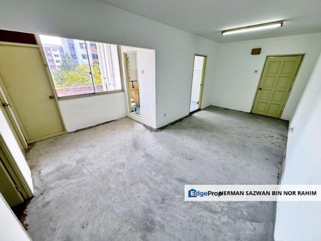 Flat for sale in Kajang, Langat