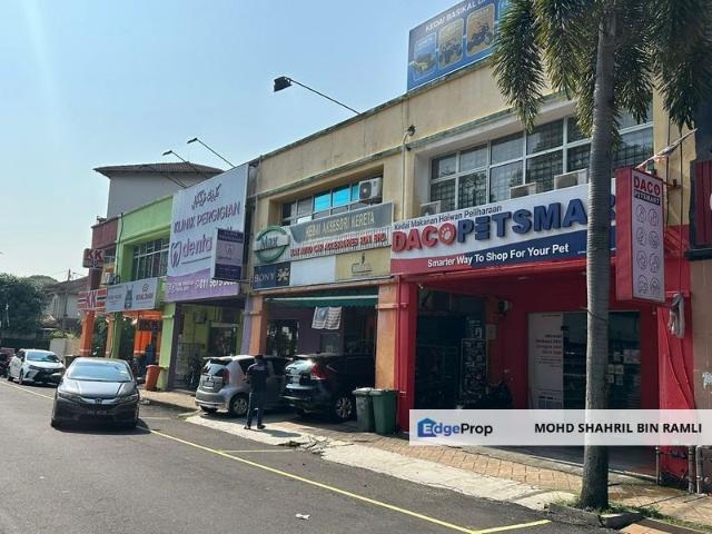 Shop for sale in Kajang, Langat