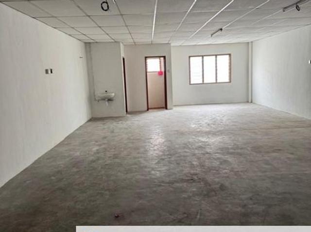 Shop for rent in Kajang, Langat