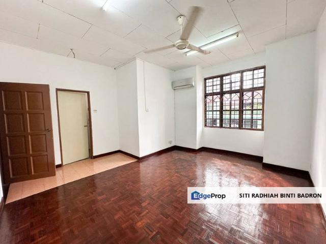 House for sale in Kajang, Langat
