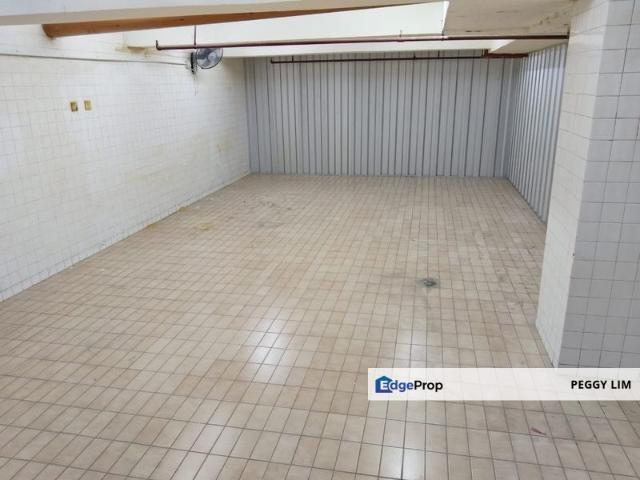 Warehouse for rent in Petaling, Damansara Damai