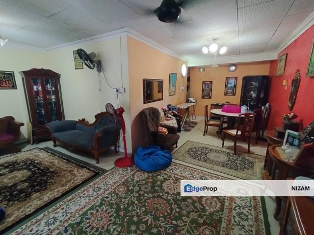 House for sale in Petaling, Damansara Damai