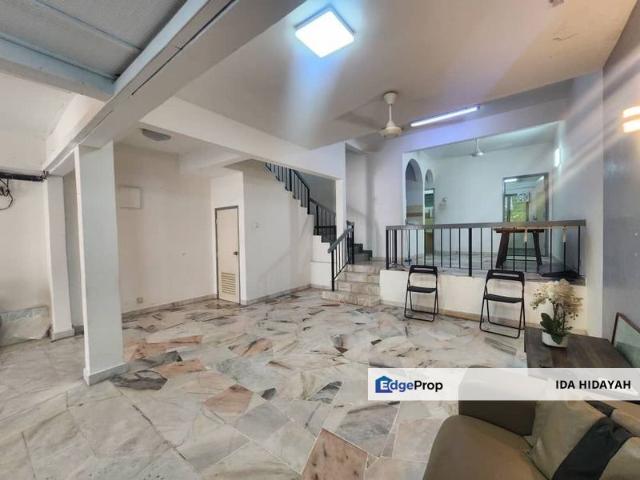 House for sale in Country Heights Damansara, Kuala Lumpur