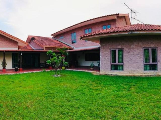 House for sale in Petaling, Damansara Damai
