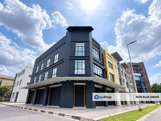 Shop for rent in Shah Alam, Petaling